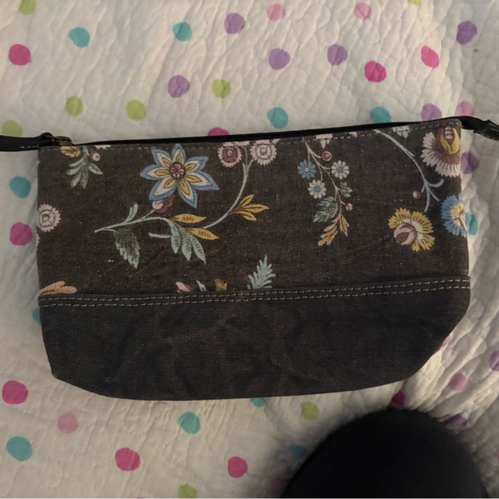 Myra Bag Pouch